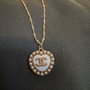 Zipper pull on chain 18” stamped